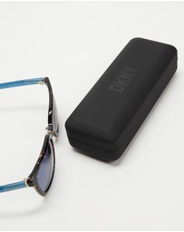 DKNY - DK546S Sunglasses