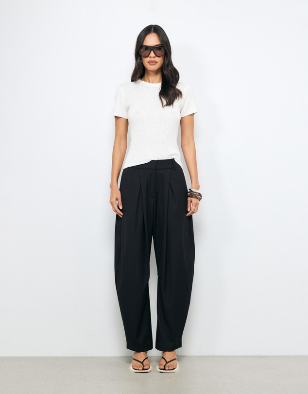 AERE - Tailored Barrel Leg Trousers