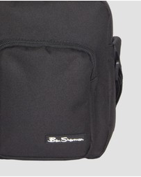 Ben Sherman - Crossbody Bag