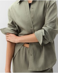 UNISON - The Classic Oversized Linen Shirt