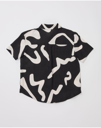 Subtitled - Teen Girls Charlie Swirl Short Sleeve Shirt