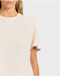Academy Brand - Jimmy Boyfriend Tee
