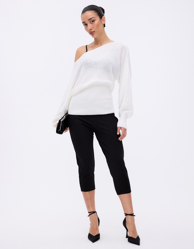 Minima Esenciales - Oriel Off Shoulder Knit Top