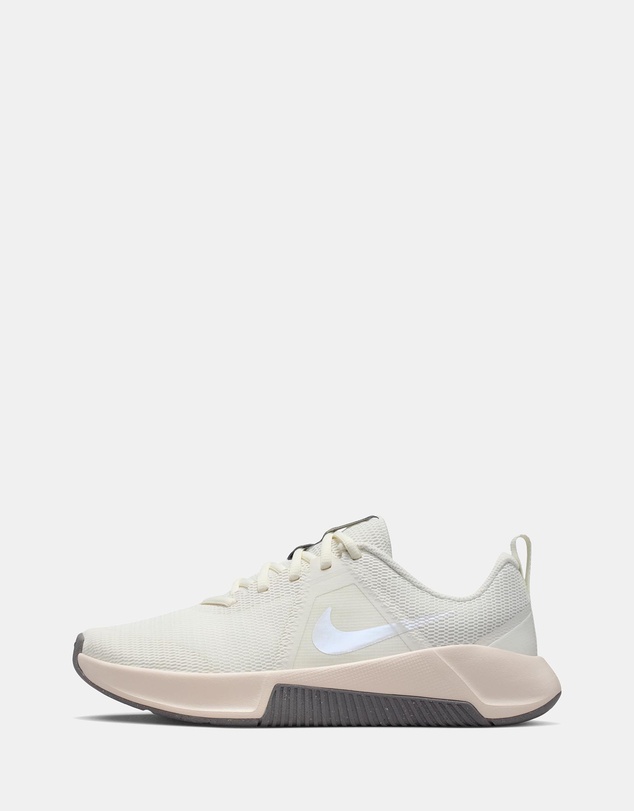 Nike - MC Trainer 3 - Women's