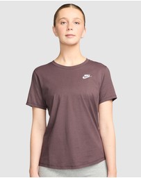 Nike - Sportswear Club Essentials T-Shirt