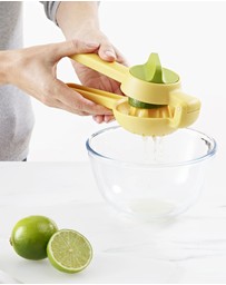 Joseph Joseph - JuiceMax Dual-action Citrus Press (Yellow)