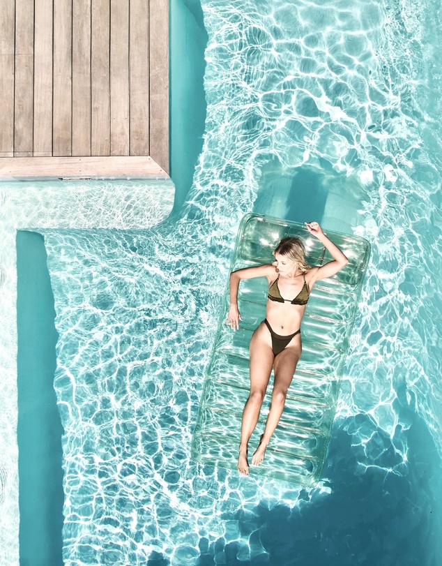 &Sunday - Champagne Translucent Inflatable Pool Lounger Lilo