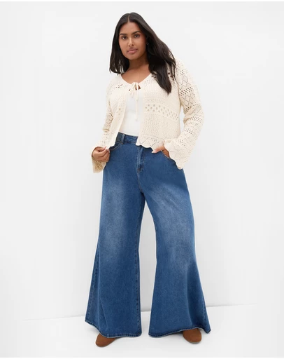 City Chic - Crochet Love Tie Front Top