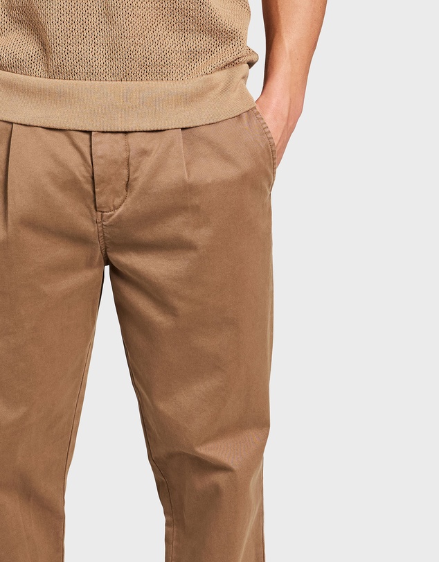 Academy Brand - Dean Chino