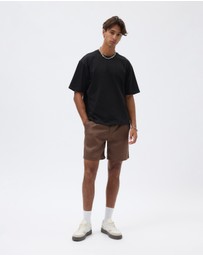 AERE - Holt Pleated Linen Shorts
