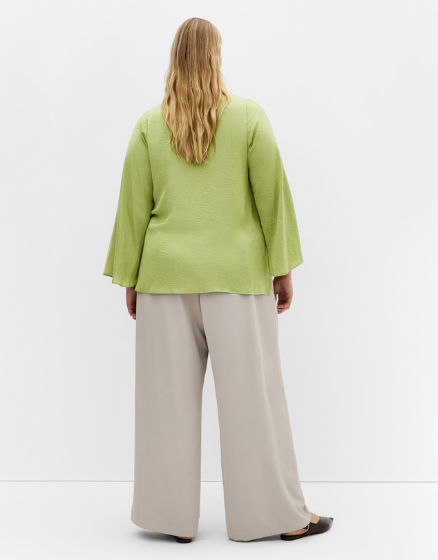 City Chic - Plus size Mahalia Neck Tie Top - matcha