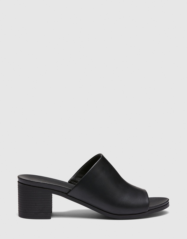 Novo - Fussy Mules