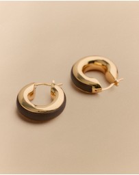Trenery - Lutra Huggie Earrings in Chocolate