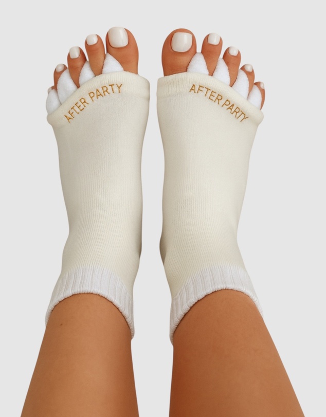 High Heel Jungle - The After Party Foot Relief Socks - Coconut Creme