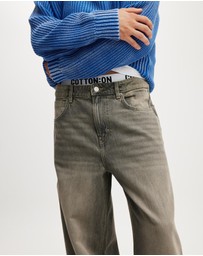Cotton On - Super Baggy Jeans