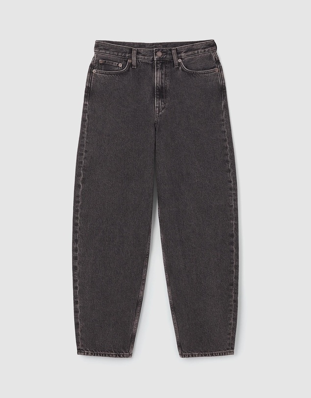 COS - Arch Tapered Jeans