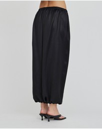 Third Form - Vanta Ballon Pant