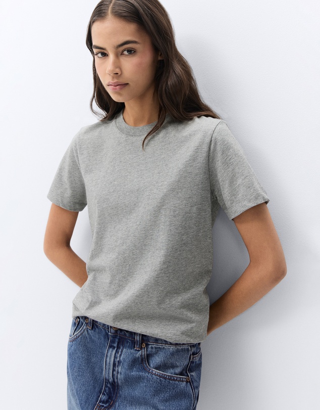 UNISON - The Classic Crew Tee