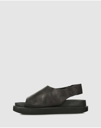 Beau Coops - Lastica Sandals