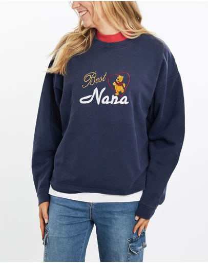 Vintage by The Real Deal - Pre Loved - Vintage 90s Disney Winnie The Pooh 'Best Nana' Sweatshirt