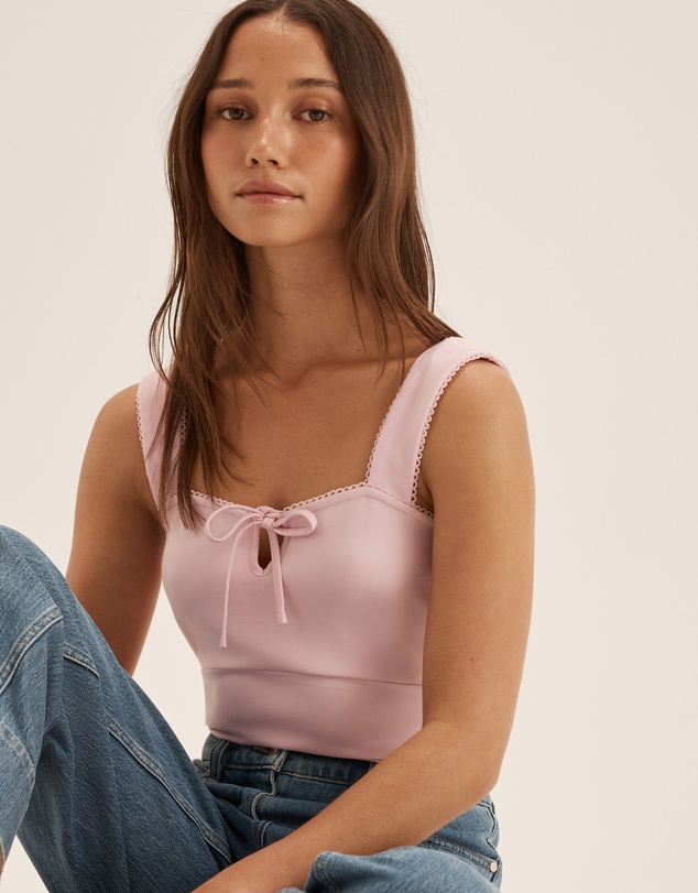 Review - Danni Tank