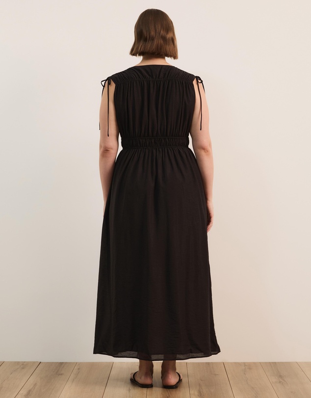Atmos&Here Curvy - Luna Linen Blend Sleeveless Gathered Maxi Dress