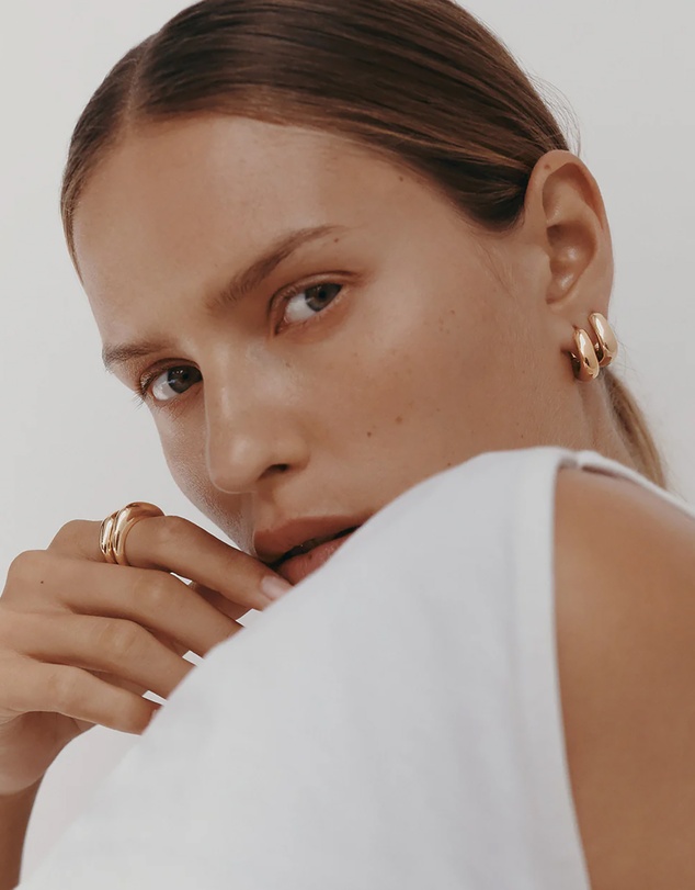 Kirstin Ash - Within Motion Hoops