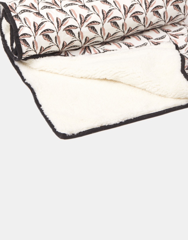 Mog & Bone - Fleece Pet Blanket- Shadow Quartz