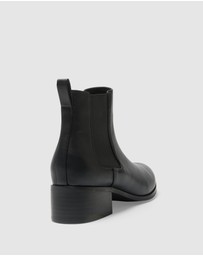 SPURR - Zia - ONLINE EXCLUSIVE