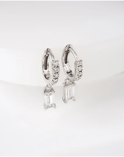 Wanderlust + Co - Baguette Silver Baby Huggie Earrings