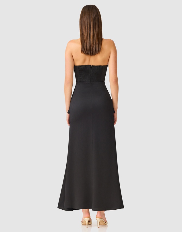 Elliatt - Auriella Halter Maxi Gown