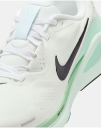 Nike - Structure 26 - Women's