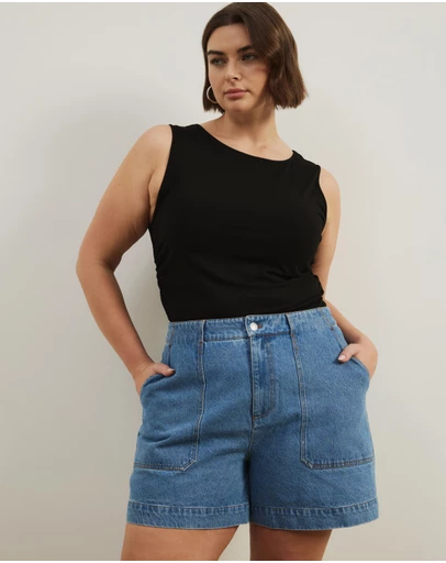 Atmos&Here Curvy - Samira Relaxed Denim Shorts