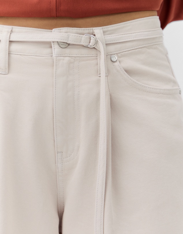 UNISON - Pleat Front Bermuda Short