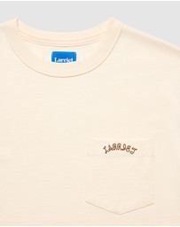 Larriet - Lasso Pocket Tee