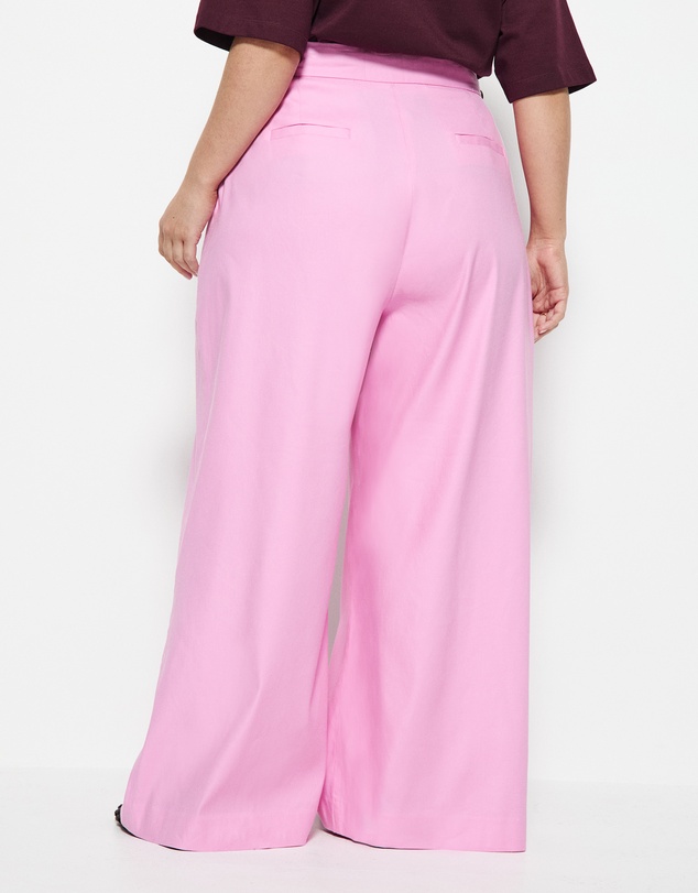 Commonry - Gabriella Pant