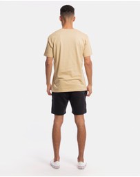 Xander - Grid Tee