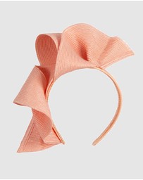 Max Alexander - Large Wavy Coral Racing Fascinator