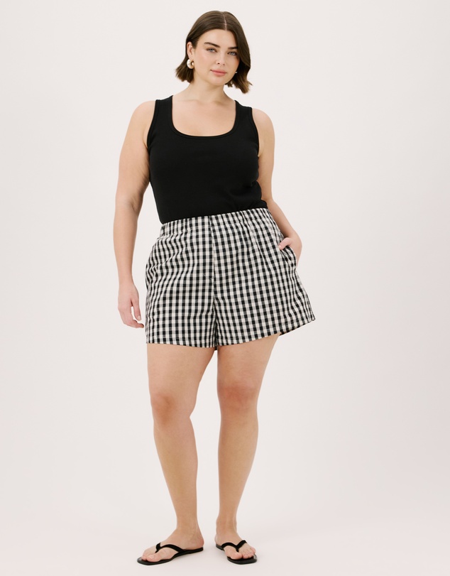 Atmos&Here Curvy - Lana Everyday Linen Shorts With Mock Fly Detail In Eu Flax Linen