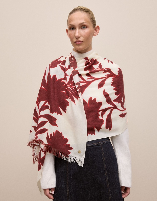 Trenery - Roselle Fine Wool Scarf in Red Mahogany