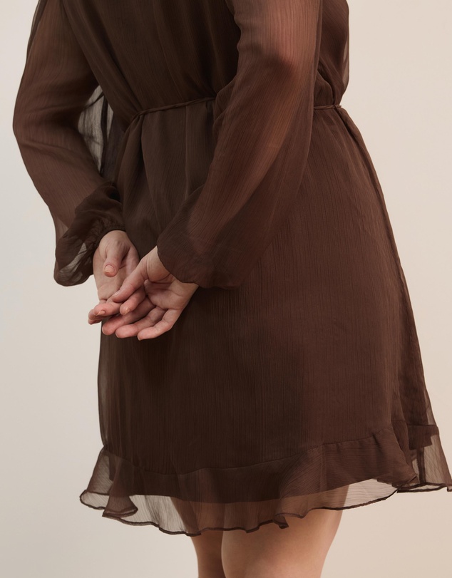 Atmos&Here Curvy - Stella Long Sleeve Mini Dress With Frill Detail