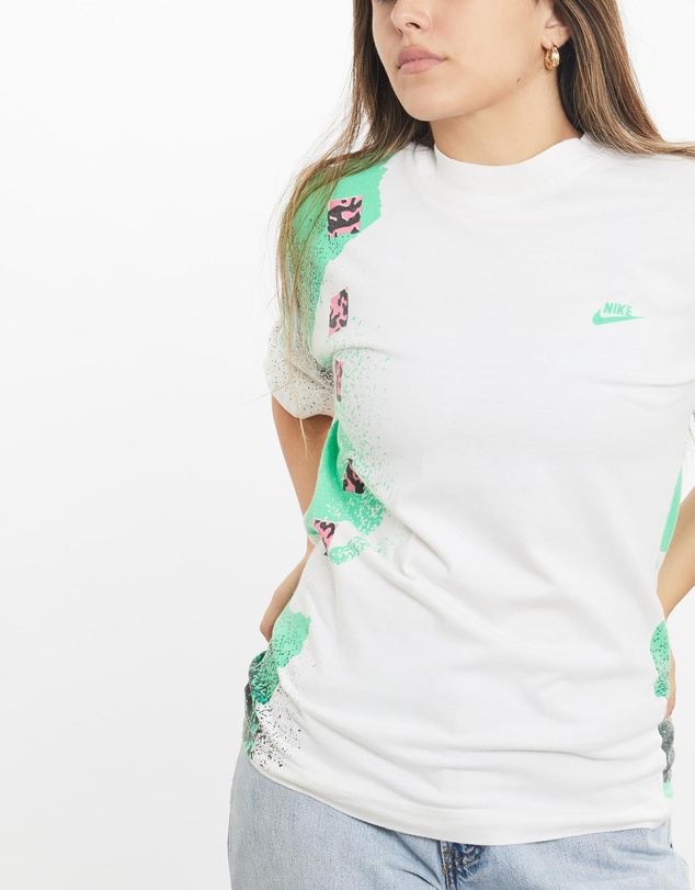 Vintage by The Real Deal - Pre Loved - Vintage 90s Nike Tee