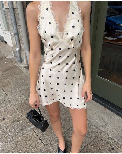 Cream Polka