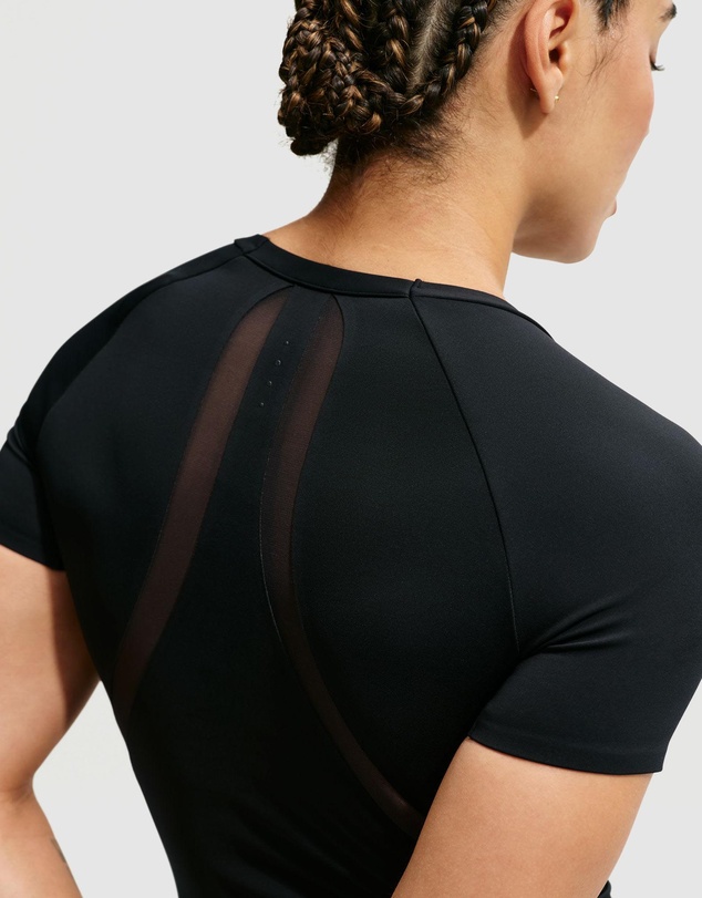 Nike - Universa Mesh SS Top