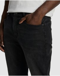 yd. - Lennon Slim Jean