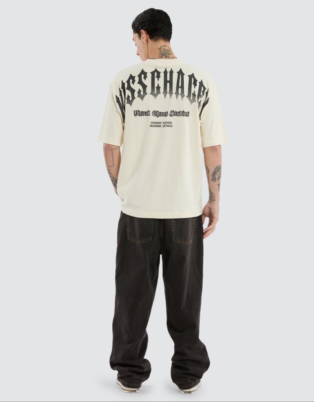 Kiss Chacey - Manor Oversized Tee