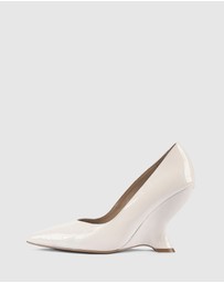 LANA WILKINSON - Molly Wedge Pump