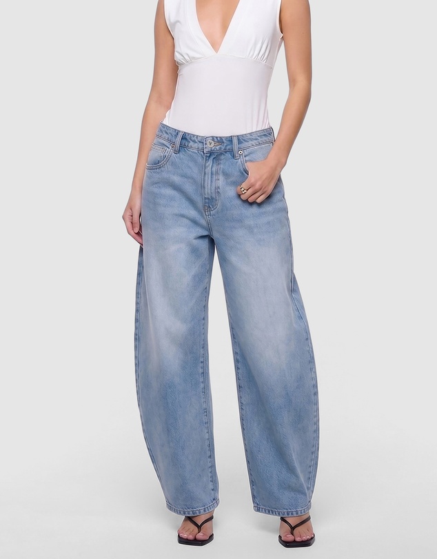 Abrand - 95 Barrel Crop Jeans - ICONIC EXCLUSIVE