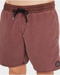Volcom - Mens Center Trunk 17