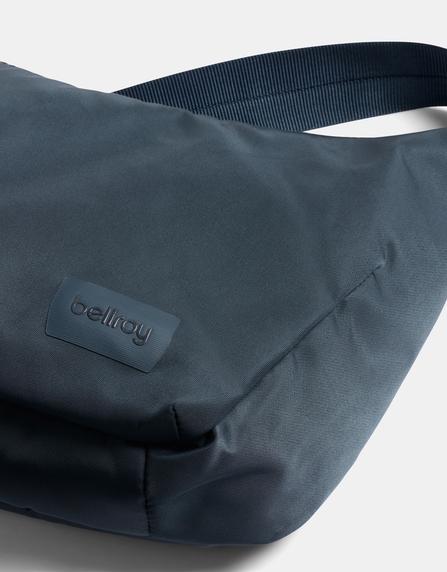 Bellroy - Laneway Crescent Bag 2.5L